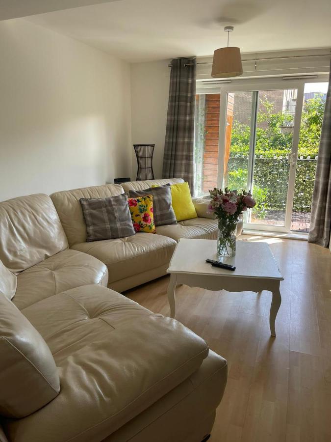 Appartement Pass The Keys Lovely 2bedroom Flat With Balcony